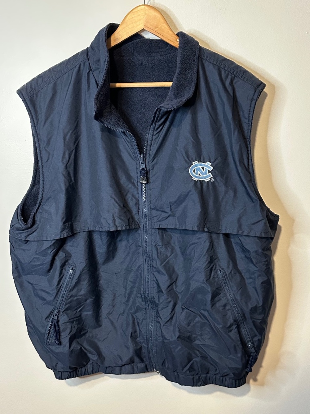 Holloway UNC Vintage Reversible Vest Size: XL